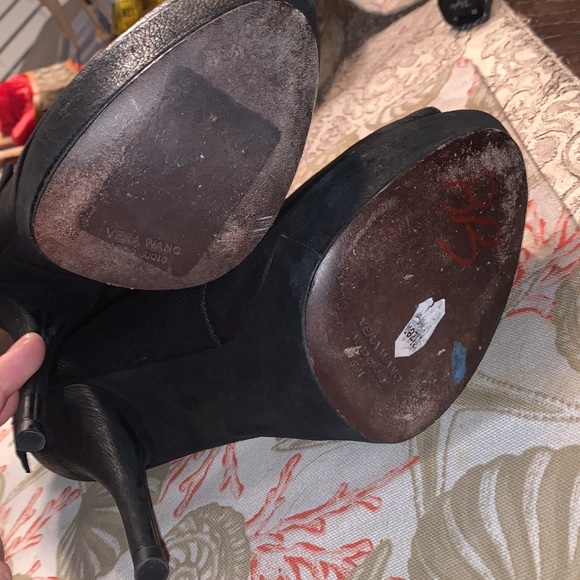 (Authentic Vera Wang) Ankle Boot Heels size 6.5 - Picture 11 of 14
